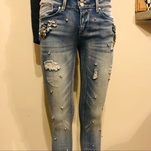 NWOT-Indigo Rein Juniors  Rhinestone Jeans